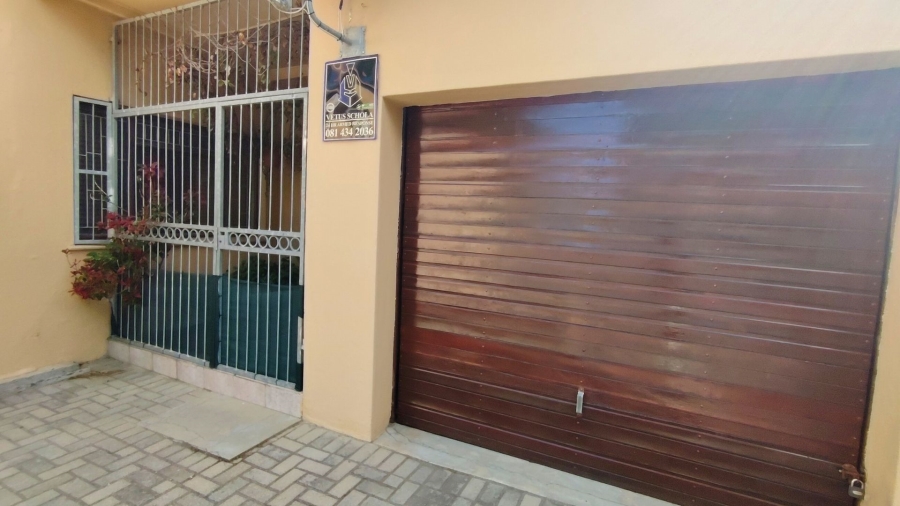 3 Bedroom Property for Sale in De Zoete Inval Western Cape